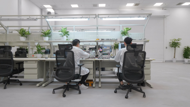 特斯拉中國(guó)本土化進(jìn)程新篇章 研發(fā)與數(shù)據(jù)中心啟用，軟件自主開發(fā)能力提速